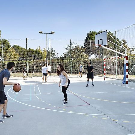 Agora Bcn. Residencia Universitaria Internacional Барселона Экстерьер фото