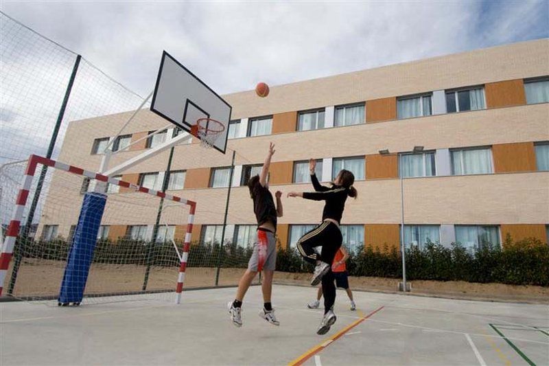 Agora Bcn. Residencia Universitaria Internacional Барселона Экстерьер фото